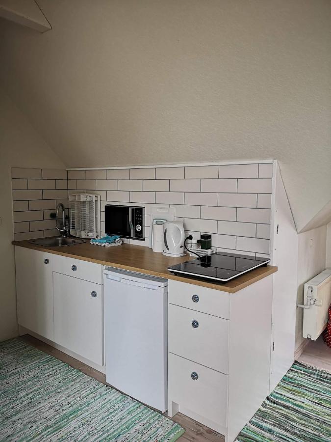 Hvirrekaergaard, Midt I Naturen. 히르츠할즈 외부 사진